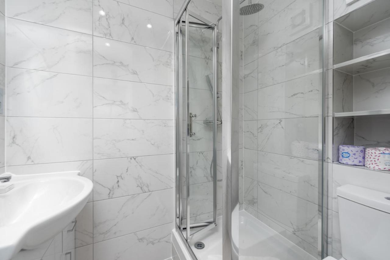 לונדון Capital Sloane Street Studio With Balcony מראה חיצוני תמונה